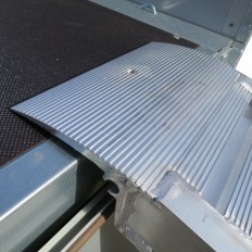 Rampy najazdy aluminiowe z certyfikatem L-3200 mm / 3,8 T