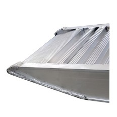 Rampy najazdy aluminiowe z certyfikatem L-4000 mm / 2,7 T