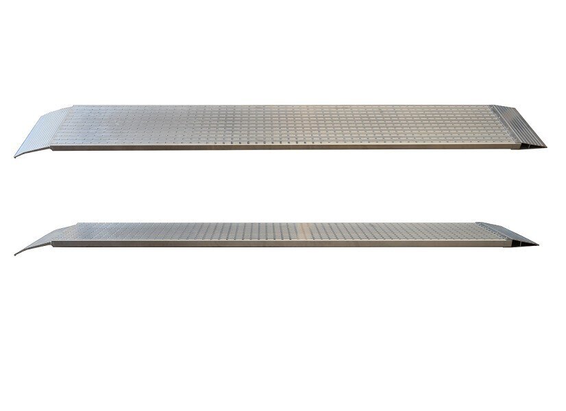 Najazd aluminiowy typ C 4-komorowy 2680x350x40 mm