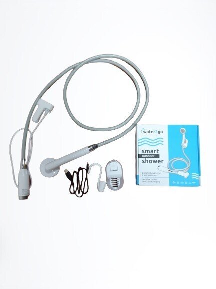 TOURIST SHOWER WITH RECHARGEABLE BATTERY