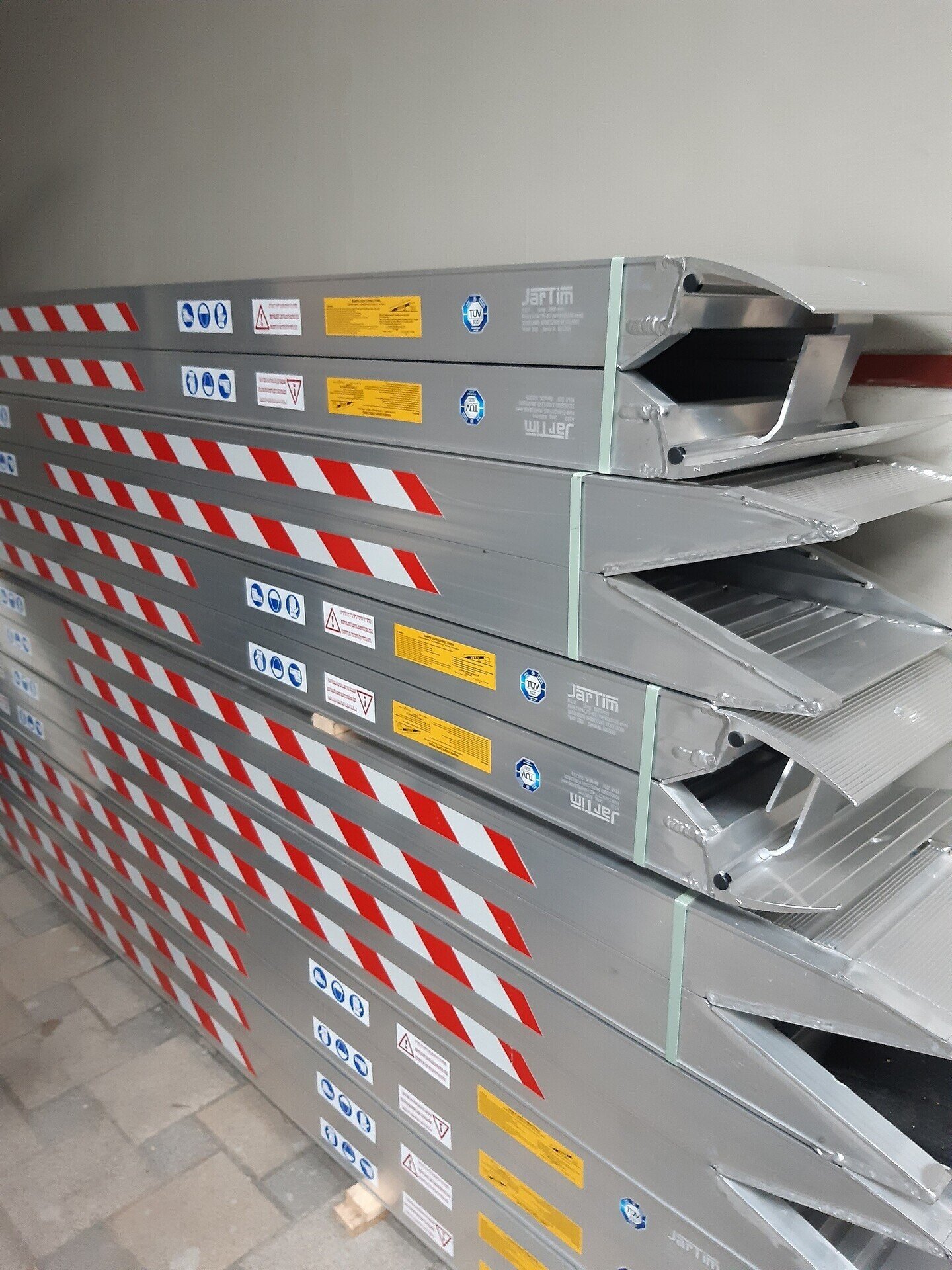 TUV ALUMINIUM RAMPS L 4000 mm / 5 T