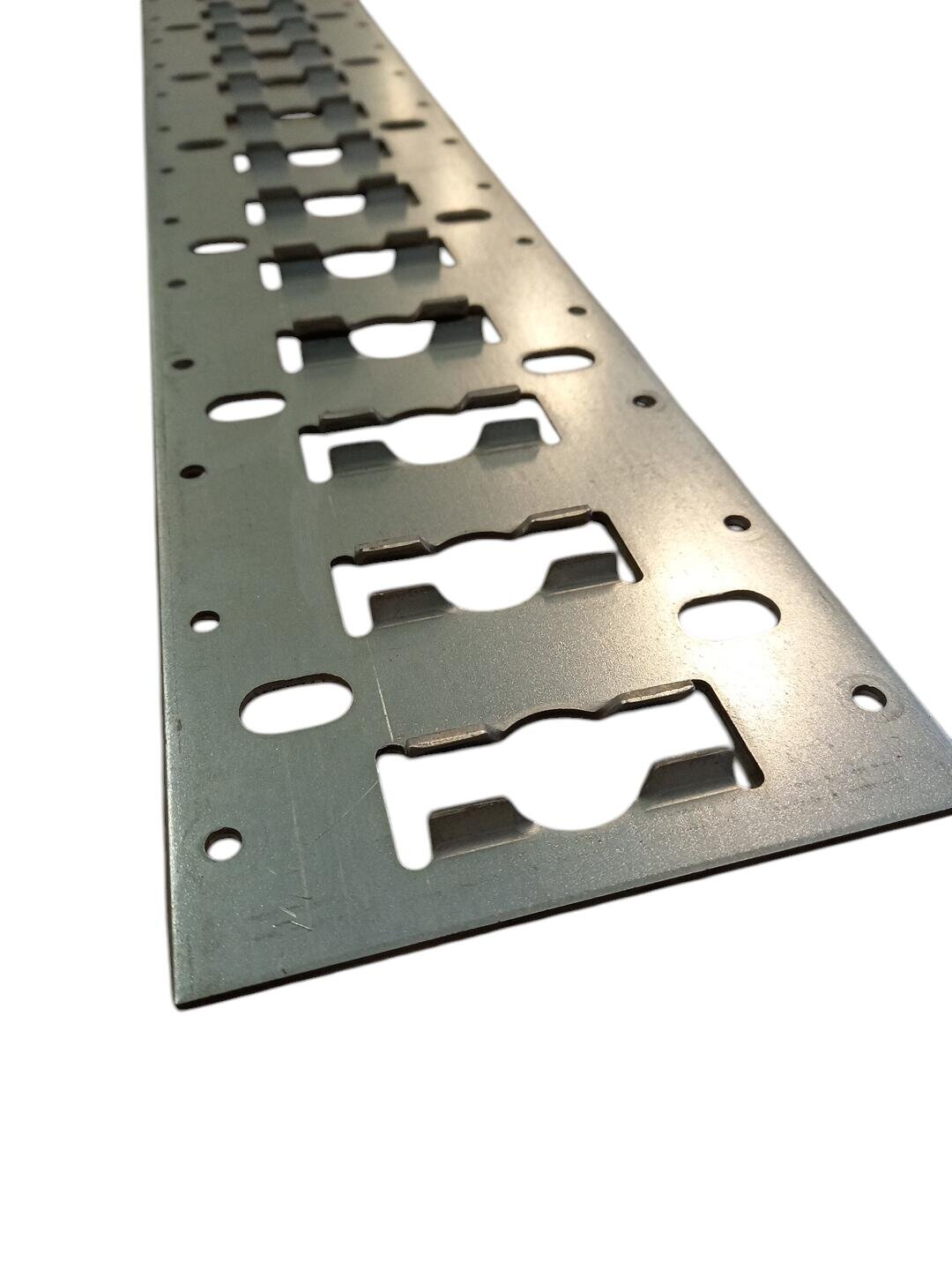 Listwa mocowania ładunku płaska L 2964mm (2x1480mm) stalowa z powłoką MAGNELIS®