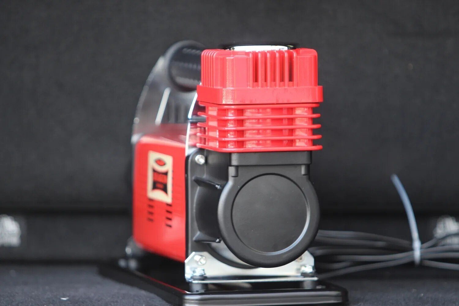 Large compressor 150 PSI 160 l/min DWK-T160 Dragon Winch